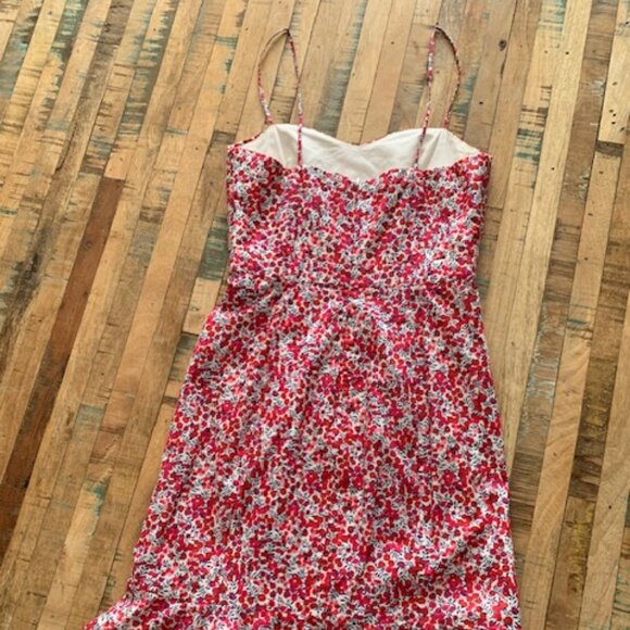 J Crew x Liberty Wiltshire Floral Berry Ruffle Hem Midi Dress - Picture 4 of 4